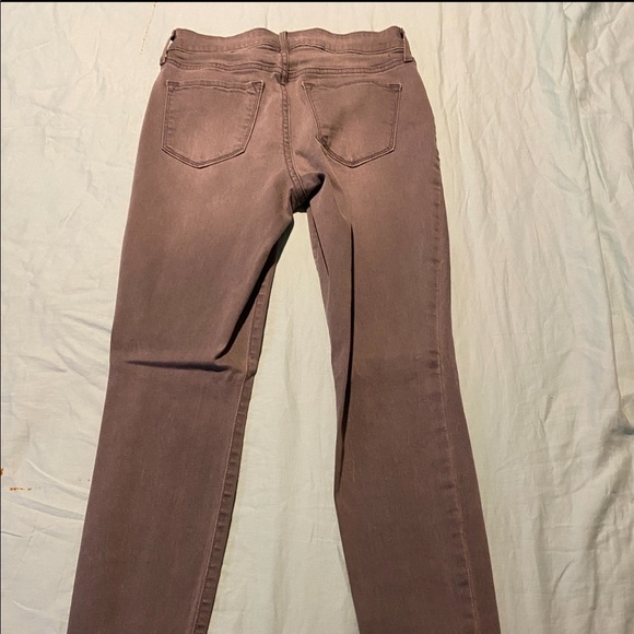 Women’s 4 Gray Oldnavy Jeans - Picture 3 of 5